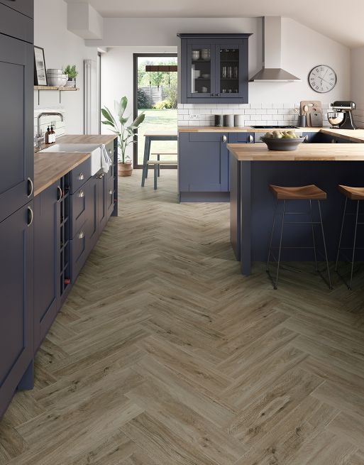 Augustus - Farmhouse Oak Herringbone