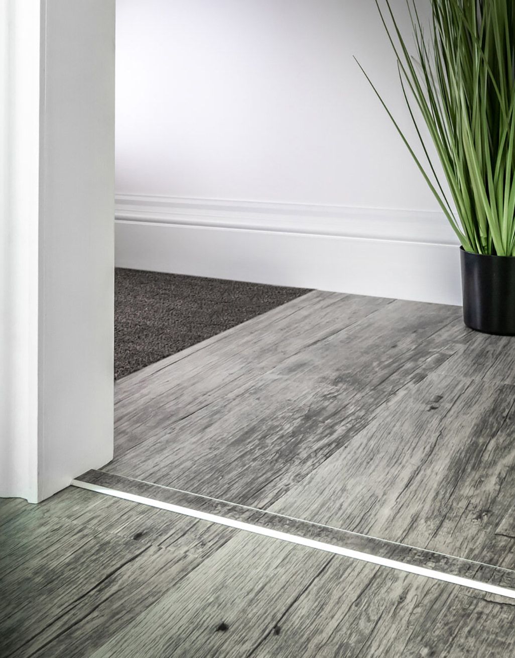 Elite LVT Transition - Chrome 1