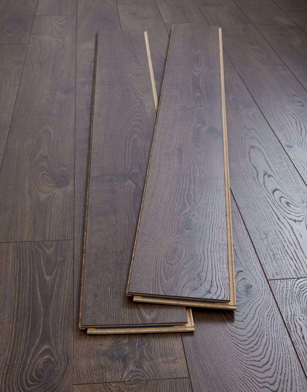 Palermo Long - Chocolate Oak Laminate Flooring 3