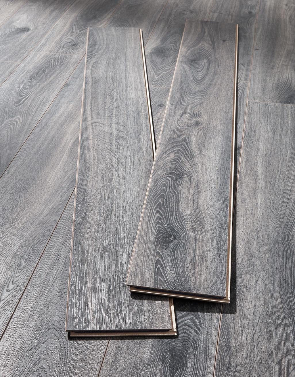 Residence Narrow - Prestige Grey Oak Laminate Flooring 3