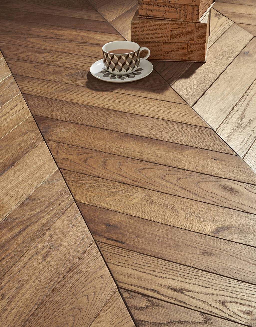 Park Avenue Chevron Georgian Oak Brushed & Oiled Solid Wood Flooring 2