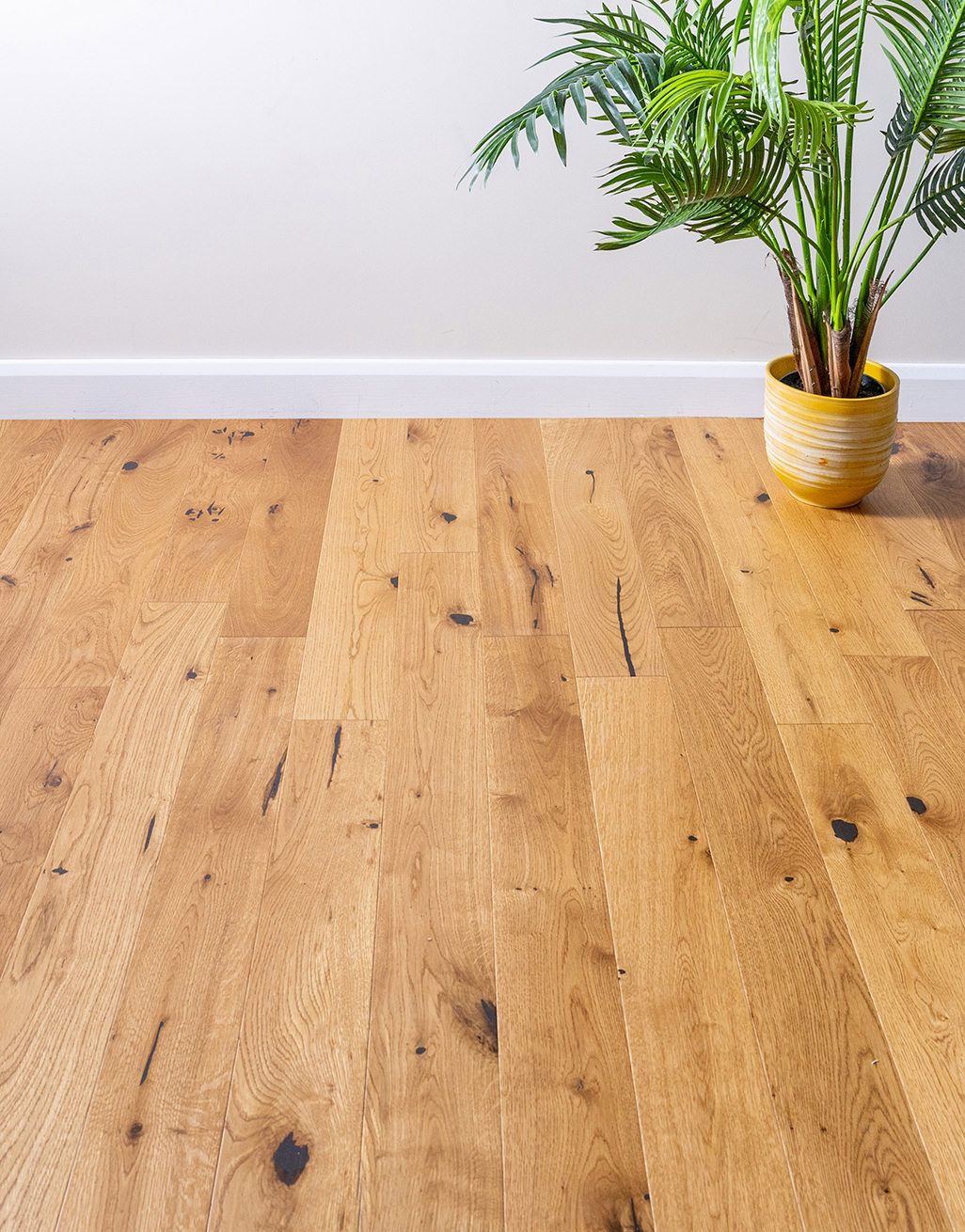 Carpenters Choice 110mm Natural Oak Brushed & Lacquered Engineered Wood Flooring 1