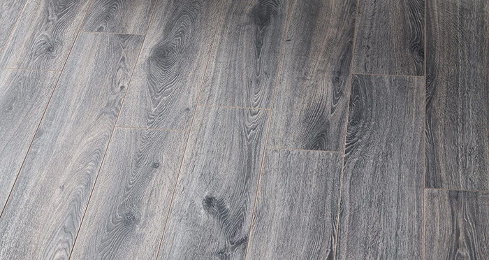 Residence Narrow - Prestige Grey Oak Laminate Flooring - Descriptive 2