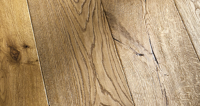 Kingswood Oak Distressed Brushed & Lacquered Engineered Wood Flooring - Descriptive 3