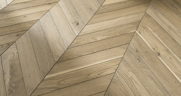 Cambridge Chevron Bavarian Oak Brushed & Oiled Engineered Wood Flooring - Descriptive 4
