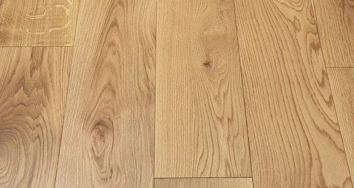 Manhattan Natural Oak Lacquered Engineered Wood Flooring - Descriptive 2