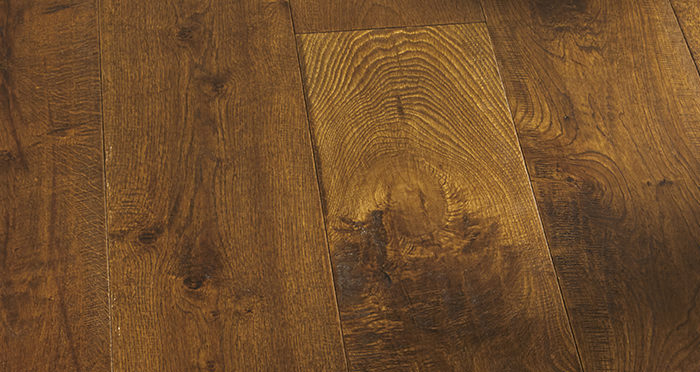 Old Castle Oak Lacquered Engineered Wood Flooring - Descriptive 8